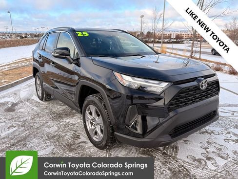 Used 2025 Toyota RAV4 XLE image 1
