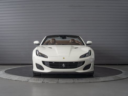 Used 2021 Ferrari Portofino RWD image 8