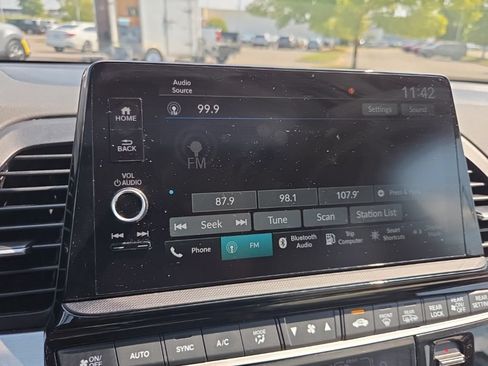 Used 2026 Honda Odyssey EX-L image 43