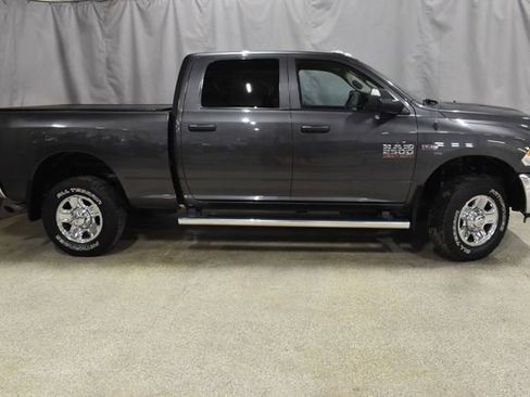 Used 2018 RAM 2500 Tradesman w/ Chrome Appearance Group image 3