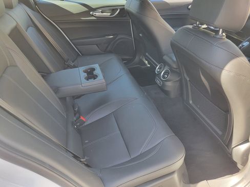 Used 2024 Alfa Romeo Giulia Sprint RWD image 20