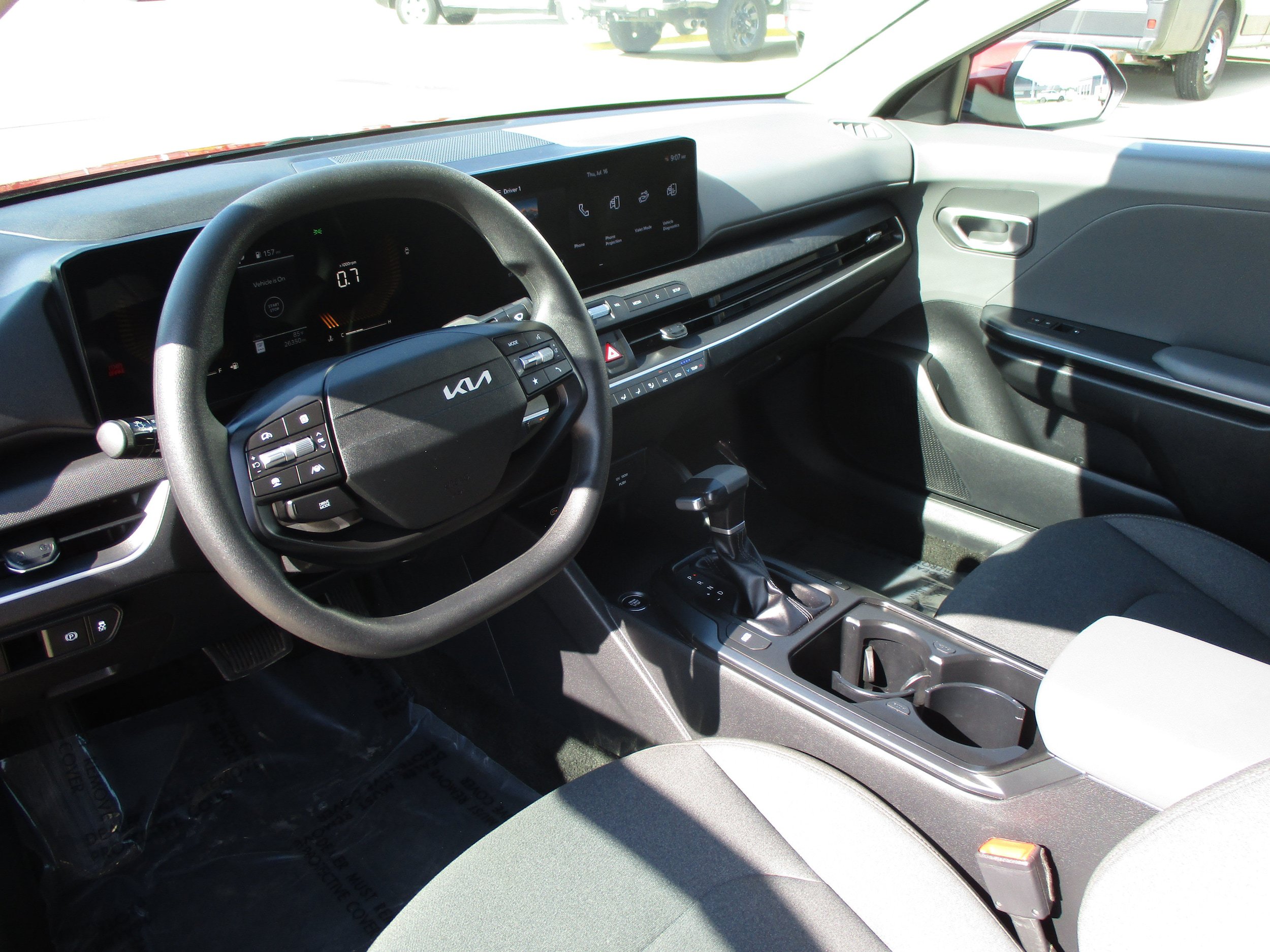Used 2025 Kia K4 FWD image 13