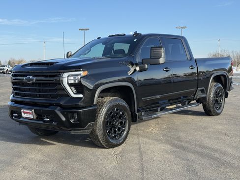 New 2025 Chevrolet Silverado 3500 High Country w/ High Country Premium Package image 8