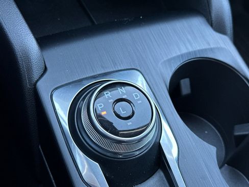 Used 2024 Ford Escape SE image 22