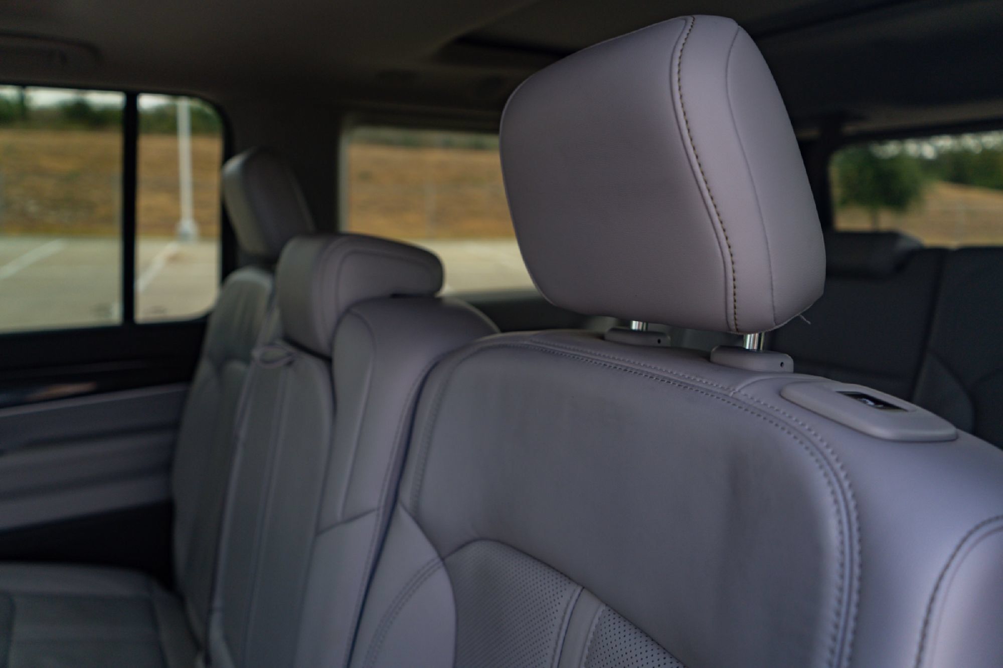 Used 2022 Jeep Wagoneer Series I w/ Premium Group I AWD/4WD image 24