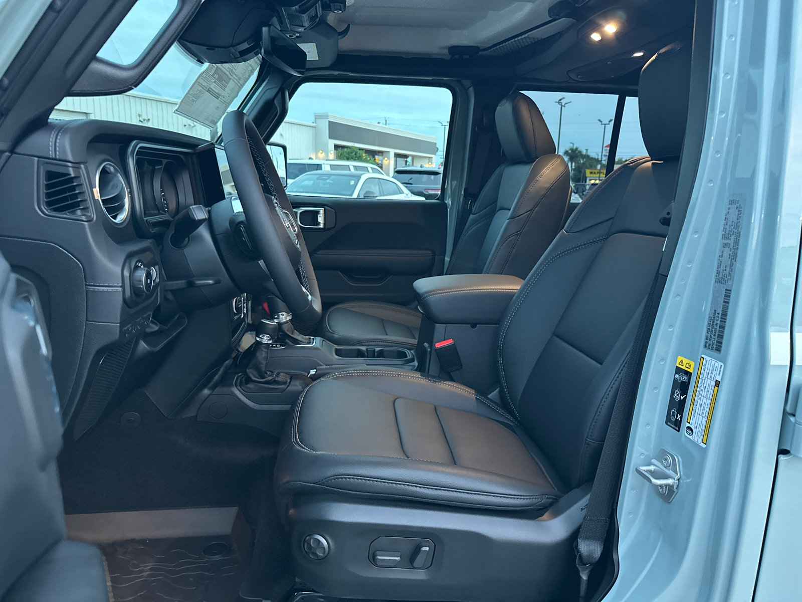 New 2027 Jeep Wrangler Unlimited Sahara AWD/4WD image 11