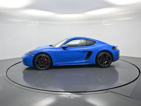 Certified 2025 Porsche 718 Cayman S image 2