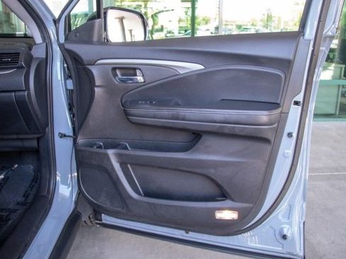 Used 2022 Honda Ridgeline RTL-E image 19