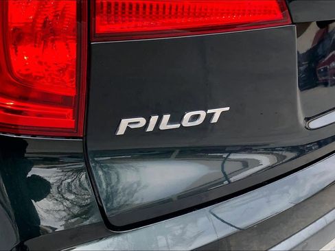 Used 2016 Honda Pilot Touring image 33