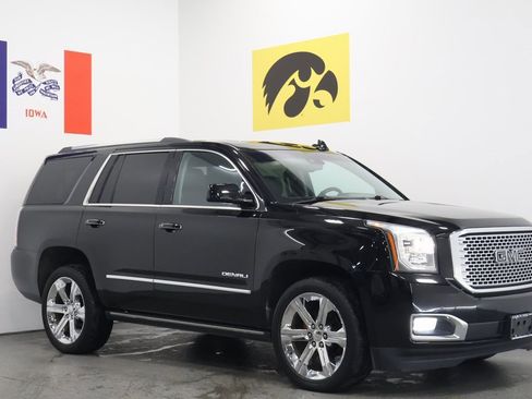 Used 2017 GMC Yukon Denali w/ Open Road Package image 1