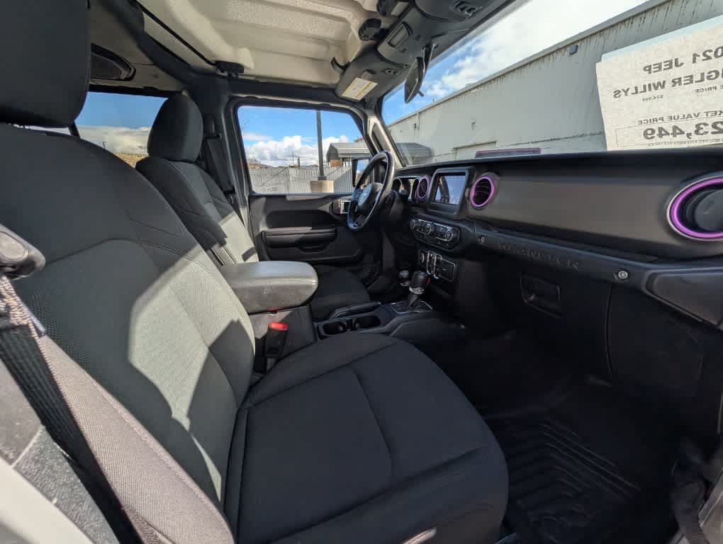 Used 2021 Jeep Wrangler Unlimited Sport AWD/4WD image 21