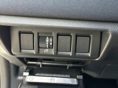 Used 2023 Subaru Outback Premium image 38