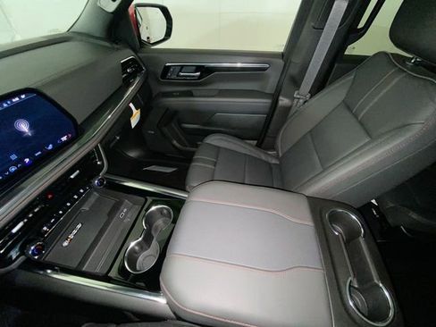 Used 2026 Chevrolet Tahoe RST w/ Comfort Package AWD/4WD image 45