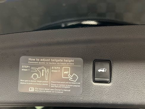 Used 2022 INFINITI QX50 Essential image 34