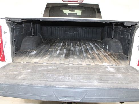 Used 2022 Chevrolet Silverado 2500 LT w/ Convenience Package image 17