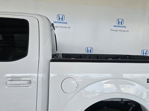 Used 2020 Ford F150 Lariat image 45