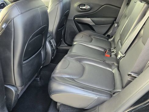 Used 2021 Jeep Cherokee Limited w/ Elite Package FWD image 11