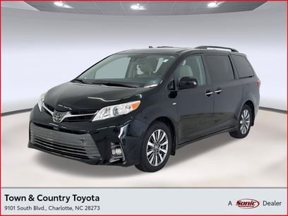 Used 2020 Toyota Sienna XLE w/ XLE Navigation Package