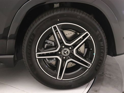 New 2026 Mercedes-Benz GLE 450 4MATIC image 13