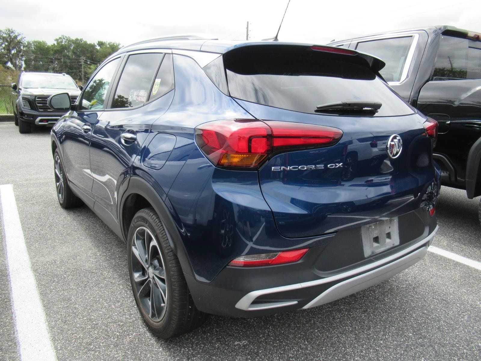 Used 2022 Buick Encore GX Select FWD image 3