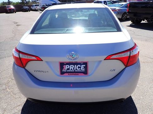 Used 2015 Toyota Corolla LE FWD image 3