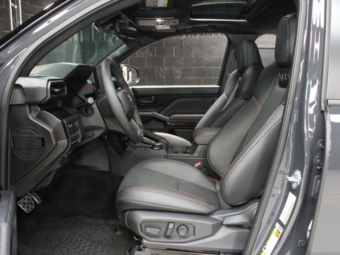 Used 2025 Toyota Tacoma TRD Pro image 44