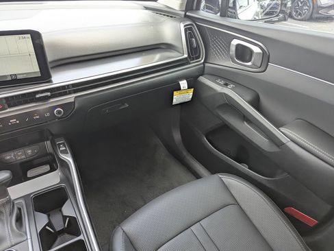 New 2026 Kia Sorento EX FWD image 16