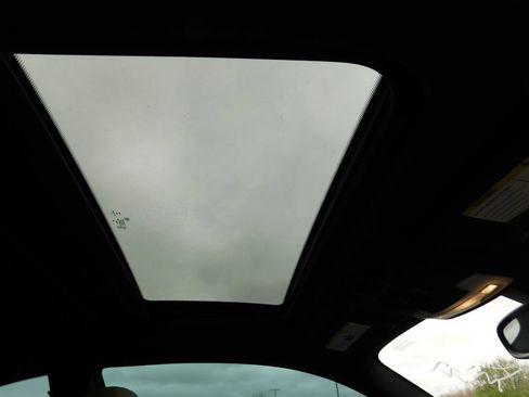 Used 2018 BMW 230i Coupe image 7