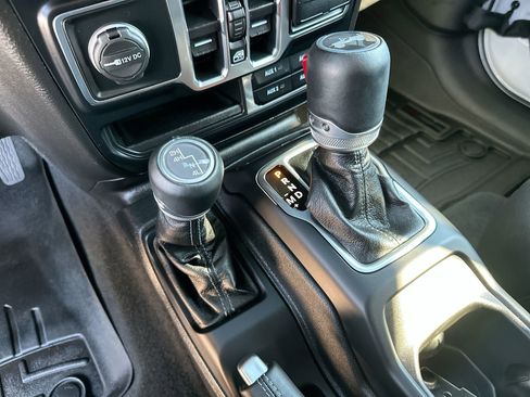 Used 2024 Jeep Wrangler Sahara w/ Technology Group image 20