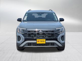 Certified 2025 Volkswagen Atlas Peak Edition SE AWD/4WD video 2