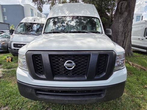 Used 2019 Nissan NV 2500 SV RWD image 2