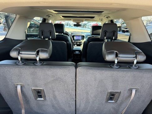 Used 2017 GMC Acadia Denali w/ Technology Package image 39