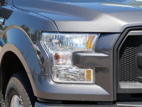 Used 2015 Ford F150 XL w/ Equipment Group 101A Mid AWD/4WD image 16
