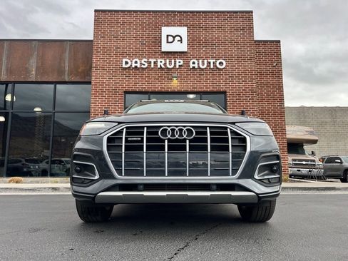 Used 2023 Audi Q5 2.0T Premium image 2