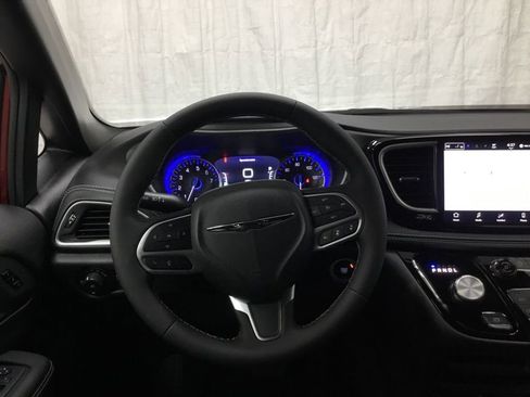 New 2026 Chrysler Pacifica Select image 29