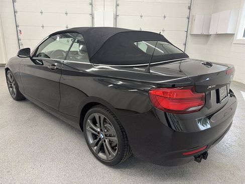 Used 2018 BMW 230i xDrive Convertible AWD/4WD image 7
