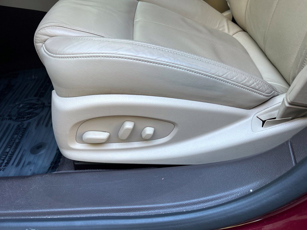 Used 2016 Buick LaCrosse Premium w/ Driver Confidence Package #1 FWD image 18