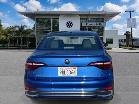 Used 2022 Volkswagen Jetta SEL FWD image 5