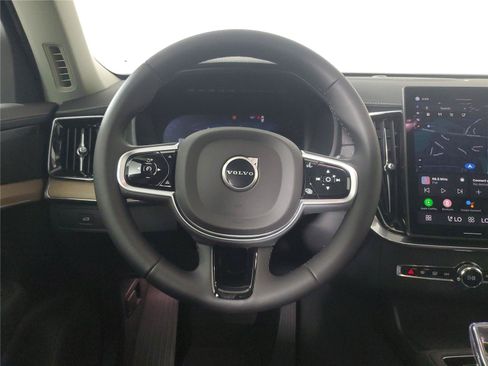 Certified 2026 Volvo XC90 B6 Plus AWD/4WD image 13