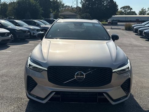 New 2026 Volvo XC60 B5 Plus w/ Climate Package AWD/4WD image 9