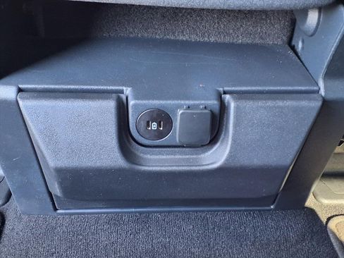 Used 2023 Ford F250 XLT w/ XLT Premium Package image 16