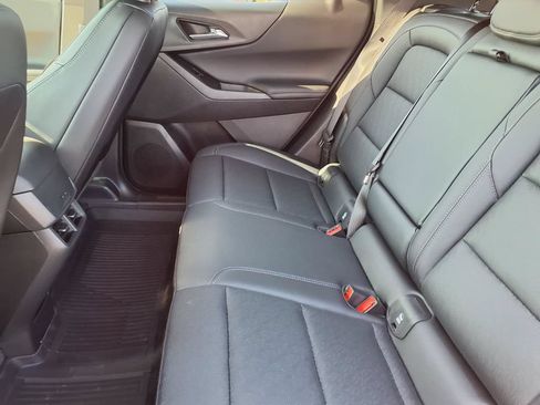Used 2026 Chevrolet Equinox LT w/ Convenience Package II FWD image 12