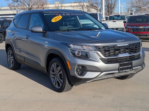 Certified 2023 Kia Seltos LX image 7