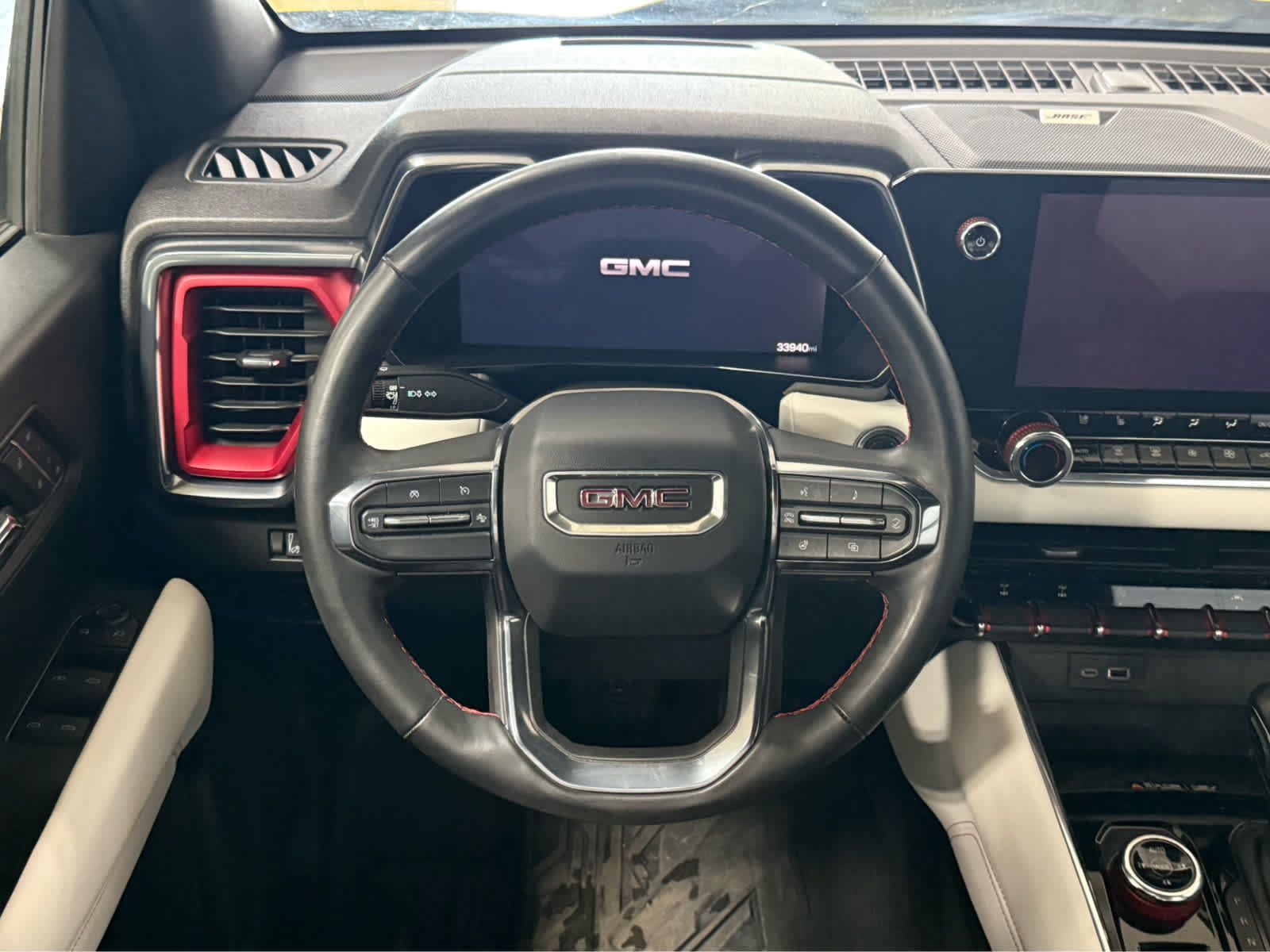 Used 2024 GMC Canyon AT4X AWD/4WD image 16