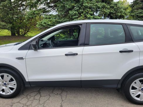 Used 2016 Ford Escape S FWD image 37