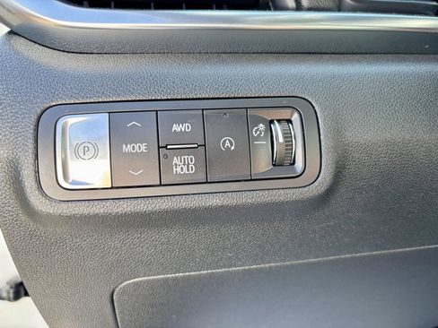 Used 2025 GMC Terrain Elevation AWD/4WD image 18