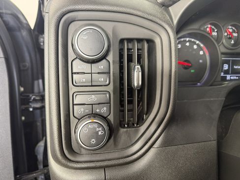 Used 2021 Chevrolet Silverado 1500 W/T w/ WT Value Package AWD/4WD image 21