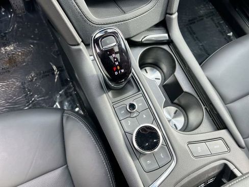 Used 2025 Cadillac XT5 Premium Luxury image 24