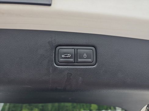 Used 2025 Genesis GV70 2.5T AWD/4WD image 33