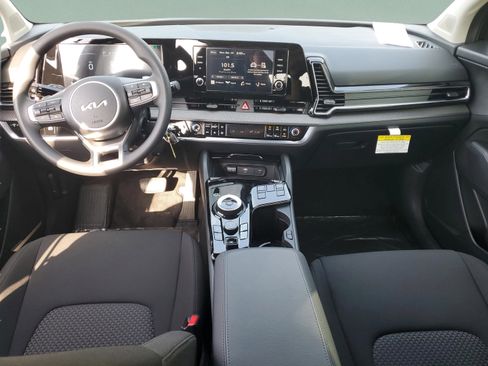 Certified 2025 Kia Sportage LX AWD/4WD image 26